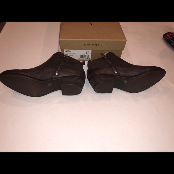Lucky Brand Basel Leather Flat Bootie Size 7M in Java Goat Dakota - Picture 3 of 8